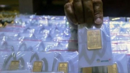 ILUSTRASI - Emas Antam Sumber : Putu Indah Savitri-Antara
