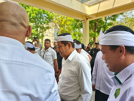 Gubernur Jabar Dedi Mulyadi di UIN Sunan Gunung Djati Bandung, Selasa (23/9/2025). Dok: Linda/kumparan
