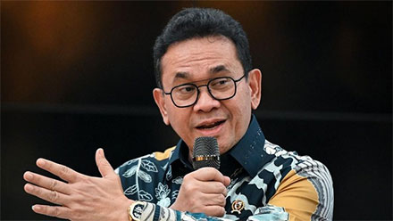 Kementerian Perdagangan mengungkap temuan enam dari 30 merek gula terindikasi merupakan gula oplosan. (ANTARA FOTO/SULTHONY HASANUDDIN).
