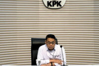 Pelaksana Tugas Deputi Penindakan dan Eksekusi Komisi Pemberantasan Korupsi Asep Guntur Rahayu memberikan keterangan di Gedung Merah Putih KPK, Jakarta, Kamis (25/9). Sumber : Antara