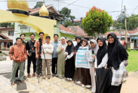 Crew dan pemain film pendek Deadline.