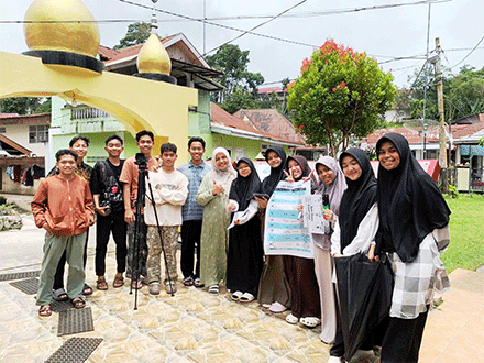 Crew dan pemain film pendek Deadline.