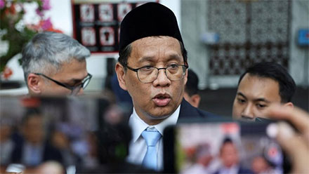 Menkeu Purbaya Yudhi Sadewa menilai uang pemerintah Rp425 triliun mengendap di BI selama ini menjadi penyebab banyak orang sulit cari kerja. (Foto: REUTERS/Willy Kurniawan)
