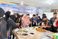 Pelajar dari Terengganu Malaysia ketika berada di Padang Panjang.
