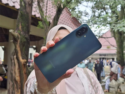 Samsung Galaxy A07. Foto: Muhamad Ardiyansyah/kumparan
