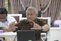 Kemensos bersama Ketua Tim Formatur Sekolah Rakyat, M. Nuh, gelar rakor Sekolah Rakyat secara hybrid di kantor Kemensos, Jakarta, Rabu (24/9/2025).  Foto: Dok. Kemensos
