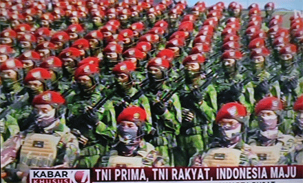 HUT TNI ke 80 di Lapangan Tugu Monas Jakarta, Minggu (5/10/2025). TNI Prima, TNI Rakyat, Indonesia Maju.