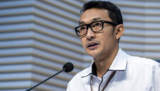 Juru Bicara KPK Budi Prasetyo menyampaikan keterangan terkait hasil lelang gratifikasi di Gedung Merah Putih KPK, Jakarta, Selasa (19/5/2025). Foto: Bayu Pratama S/ANTARA FOTO
