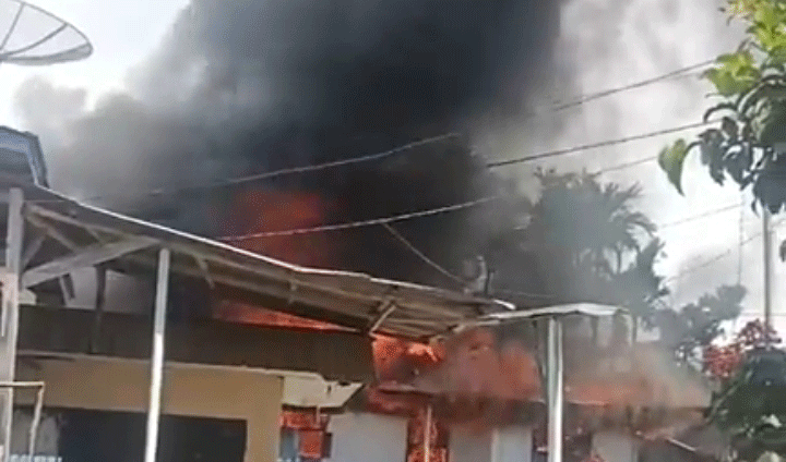Kebakaran di Desa Pendung Hilir