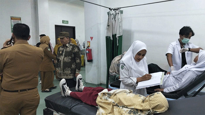 Sejumlah korban dugaan keracunan MBG mendapat rawatan di RSUD Padang Panjang.