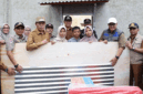 Wako Alfin dan Wawako Azhar Hamzah Menyerahkan bantuan korban angin puting beliung.