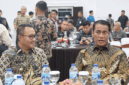 Wako Sungai Penuh Alfin Bakar bersama Menteri Pertanian dan Kepala Badan Pangan Nasional (Bapanas).