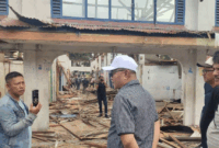 Wako Alfing tinjau pembongkaran pasar beringin jaya.