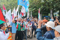 Buruh dan Ojol Geruduk Kedubes AS Sumber : Istimewa