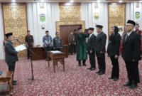 Prosesi pelantikan pejabat eselon II Pemprov Jambi.