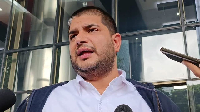 Ketua Dewan Pertimbangan Partai Nasdem Jawa Barat (Jabar), Rajiv, saat ditemui wartawan usai diperiksa KPK sebagai saksi terkait kasus dugaan korupsi di Kementerian Pertanian (Kementan) yang menjerat mantan Mentan, Syahrul Yasin Limpo (SYL). Foto: Fadhil Pramudya/kumparan
