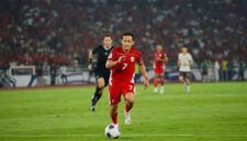 Pemain timnas Indonesia Egy Maulana Vikri saat melawan China pada Kualifikasi Piala Dunia 2026 zona Asia Sumber : Tim tvOne/Taufik Hidayat