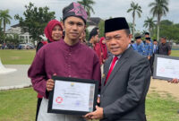 Pemuda Sungai Penuh menerima penghargaan Juara Pemuda Pelopor Provinsi Jambi bidang Ekonomi Digital.