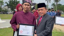 Pemuda Sungai Penuh menerima penghargaan Juara Pemuda Pelopor Provinsi Jambi bidang Ekonomi Digital.