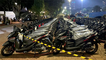 Motor-motor yang akan dibagikan saat HUT ke-80 TNI. Foto: Abid Raihan/kumparan
