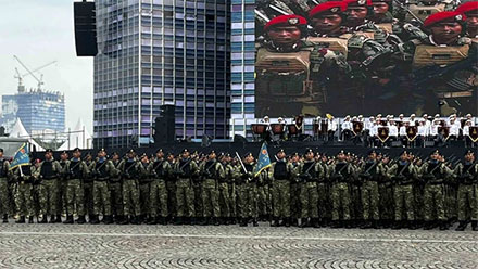 Suasana Gladi Bersih HUT TNI ke-80 di Monas, Jakarta Pusat, Jumat (3/10/2025).
