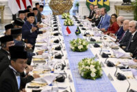 Presiden Republik Indonesia Prabowo Subianto menggelar jamuan working lunch untuk Presiden Republik Federasi Brasil Luiz Inacio Lula da Silva beserta Ibu Negara Janja Lula da Silva dan delegasi di Istana Merdeka, Jakarta Pusat, Kamis (23/10/2025). Foto: Cahyo/Biro Pers Sekretariat Presiden
