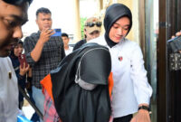Rafina Salsabila, mantan pegawai Bank Jambi, di persidangan pembobolan rekening. Sumber gambar: jambilink.id