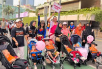 Anak-anak penyintas kanker dari Rumah Harapan Indonesia di kawasan CFD Bundaran HI, Jakarta Pusat, Minggu (19/10/2025). Foto: Nasywa Athifah/kumparan