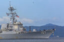 Kapal perusak Angkatan Laut AS USS Gravely (DDG-107) tiba di pelabuhan Port of Spain, Trinidad dan Tobago, Minggu (26/10/2025). Foto: Andrea De Silva/REUTERS