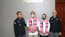Dua Kepala BPN Sumut dan Deli Serdang ditahan atas dugaan korupsi, Medan, Selasa (14/10/2025). Foto: Kejati Sumut
