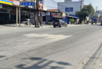 Lokasi seorang bocah terlindas truk sampah di Medan, Jumat (10/10/2025). Foto: Amar Marpaung/kumparan

