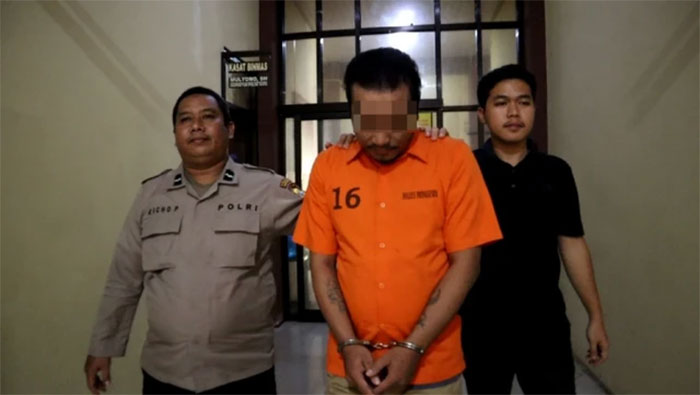 Pelaku penggelapan yang berhasil diamankan. | Foto: Dok Humas Polres Pringsewu