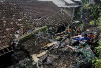 Ilustrasi tanah longsor. Foto: ANTARA FOTO/Hendra Nurdiyansyah
