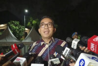 Menteri Pendidikan Tinggi, Sains dan Teknologi (Mendiktisaintek) Brian Yuliarto di Kertanegara, Jakarta Selatan, Minggu (19/10/2025). Foto: Zamachsyari/kumparan