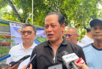 Menteri Lingkungan Hidup Hanif Faisol Nurofiq di Kantor Kementerian Lingkungan Hidup, Jatinegara, Jakarta Timur, Sabtu (27/9).  Foto: Nasywa Athifah/kumparan
