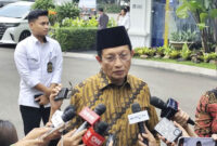 Menteri Agama Nazaruddin Umar menjawab pertanyaan wartawan saat tiba di Istana Negara, Jakarta, Senin (20/10/2025). Foto: Luthfi Humam/kumparan