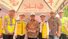 Gubernur DKI Jakarta Pramono Anung (tengah) mengunjungi lokasi pengerjaan Jakarta Sewerage Development Project (JSDP) Zona 1 di kawasan Pluit, Penjaringan, Jakarta Utara, Kamis (30/10/2025).  Foto: Nasywa Athifah/kumparan
