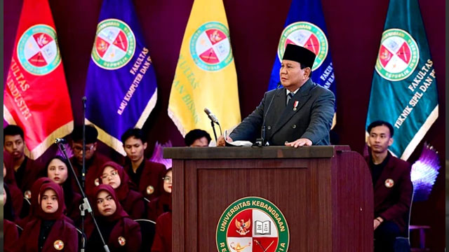 Presiden Prabowo Subianto hadiri acara sidang senat Universitas Kebangsaan Republik Indonesia (UKRI) di Bandung, Sabtu (18/10/2025). Foto: Mukhlis Jr./Biro Pers Sekretariat Presiden