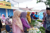 Stand Gerakan Pangan Murah di Kota Padang  Panjang, Sumbar.