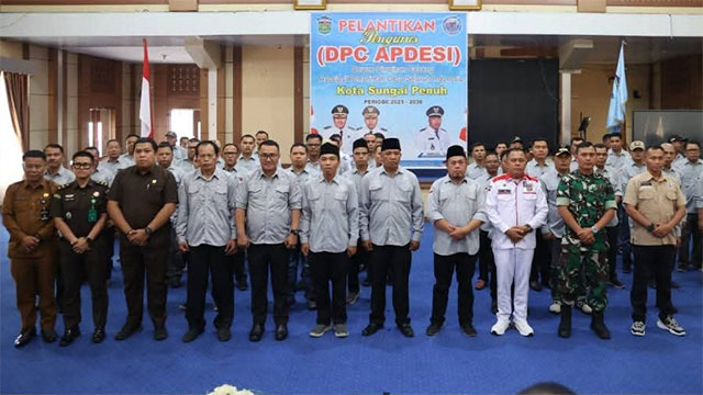 Walikota Sungai Penuh Alfin, SH bersama Wakil Walikota Azhar Hamzah menghadiri pelantikan pengurus Dewan Pimpinan Cabang
Foto. dok: humas
