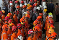 Tim SAR lakukan apel penutupan evakuasi di musala Ponpes Al Khoziny Sidoarjo yang ambruk. Foto: Dok. BNPB
