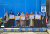 Penerima penghargaan atas prestasi juara dari Kota Padang Panjang.