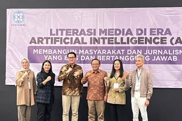 Dewan Pers dan GOTO menyelenggarakan acara literasi media pada era artificial intelligence (AI) di Gedung Dewan Pers, Gambir, Jakarta Pusat, Kamis (9/10/2025). Foto: Nasywa Athifah/kumparan
