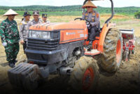 Kapolda Jambi memimpin penanaman jagung serentak Kuartal IV