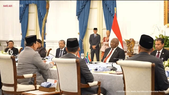 Presiden Prabowo Subianto menerima Presiden Afrika Selatan Matamela Cyril Ramaphosa di Istana Merdeka, Jakarta, Rabu (22/10/2025). Foto: YouTube/Sekretariat Presiden