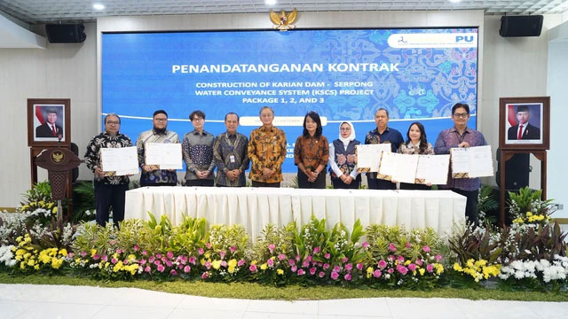Penandatanganan kontrak air baku Karian Dam-Serpong. Foto: Kementerian PU-Waskita Karya.