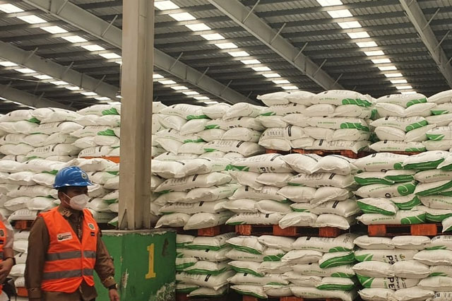 Stok pupuk subsidi hingga 20 April 2021. Foto: Ditjen PSP Kementan