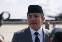 Sekretaris Kabinet (Seskab) Letkol Teddy Indra Wijaya di Bandara Orly, Paris, Prancis, Selasa (15/7/2025). Foto: Luthfi Humam/kumparan

