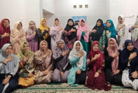 Ibu-ibu pengajian Majelis Taklim Dusun Talang Harapan, Desa Talang Lindung, Kecamatan Sungai Bungkal, Kota Sungai Penuh.