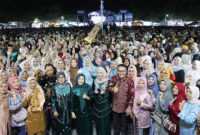 Kemeriahan penutupan Jambore PKK dan Pasar Rakyat dalam rangka memperingati HUT ke 17 Kota Sungai Penuh. (Foto.Dok. Humas)